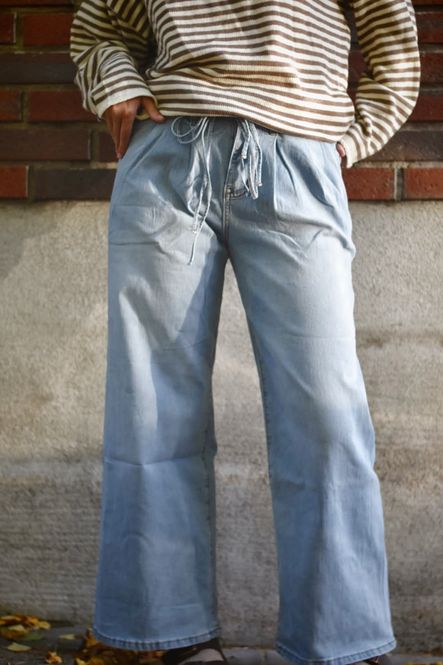 Hovedbilde Denim Blue - Salina Jeans