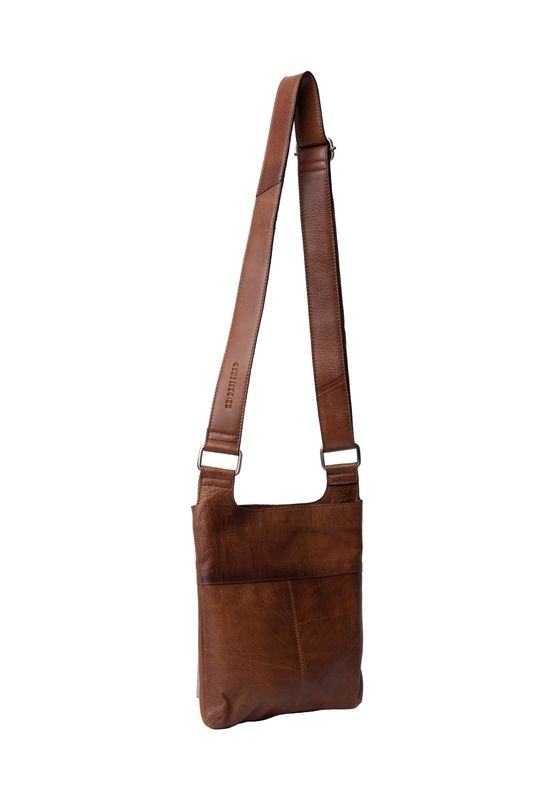 Walnut - Sara Small Crossover Veske