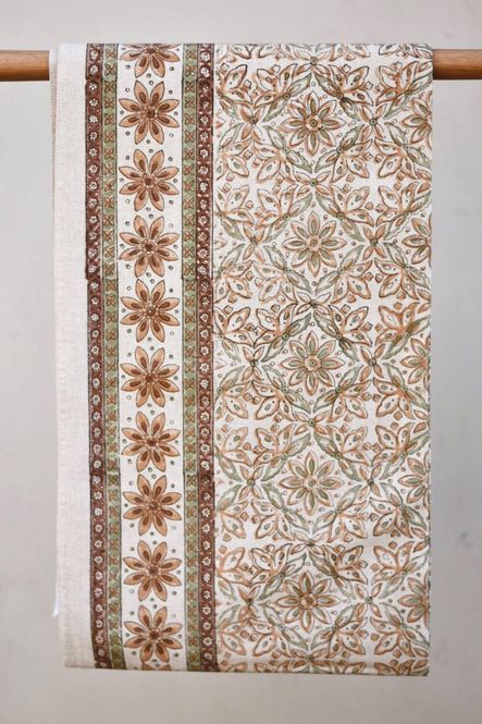 Hovedbilde Krem - Sofie duk 140x240 cm